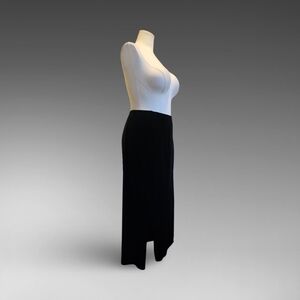 Vintage Briggs New York Goth Black Velvet Skirt Right Leg Slit